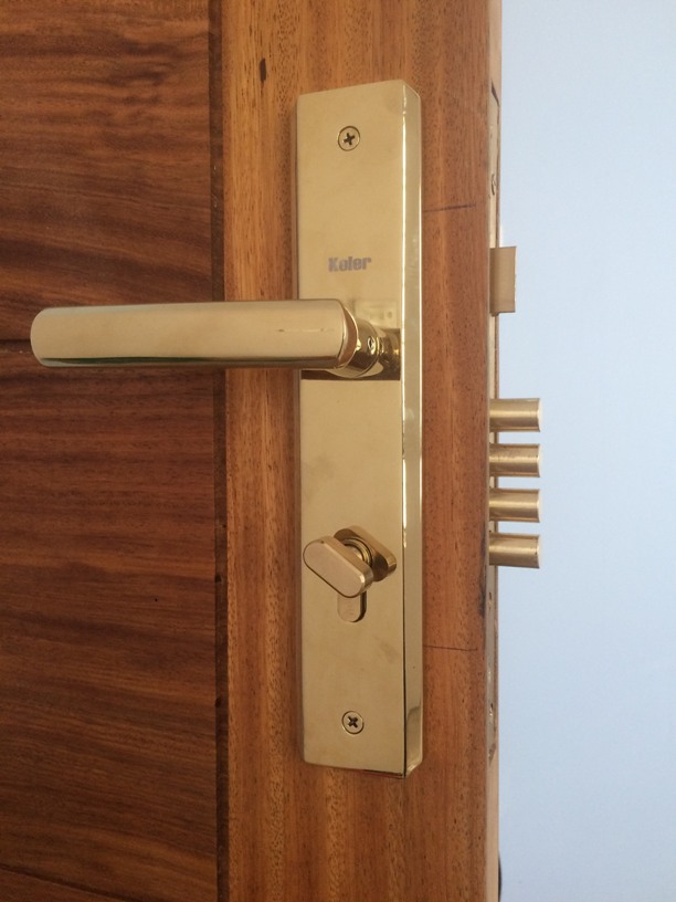 KHÓA CỬA THÔNG PHÒNG INOX304 MẠ VÀNG CỠ LỚN KOLER S9 KHÓA CỬA THÔNG PHÒNG INOX304 MẠ VÀNG CỠ LỚN KOLER S9